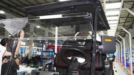 Parabrisas delantero plegable